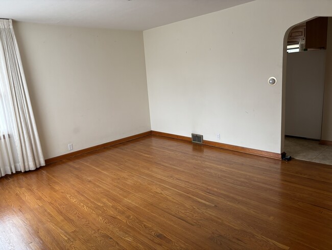 Photo - 2645 7th St House