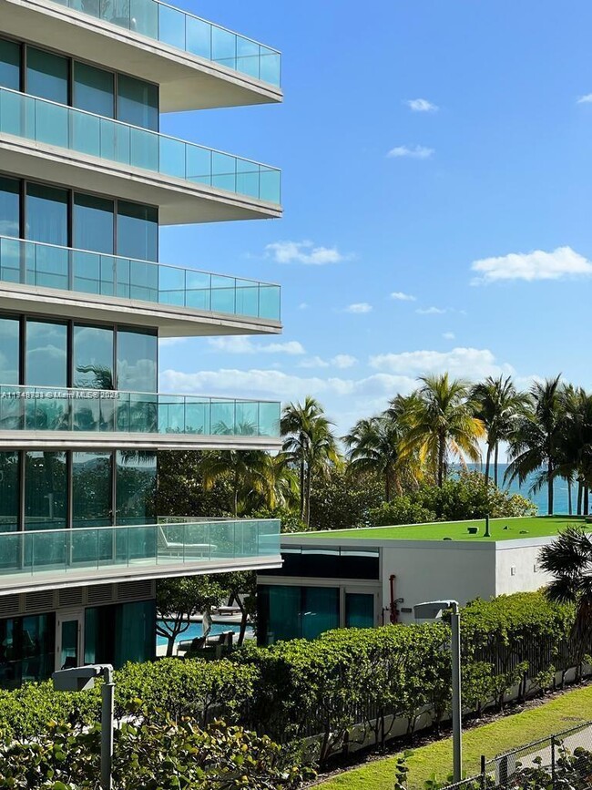 Photo - 10185 Collins Ave Condo Unit 323