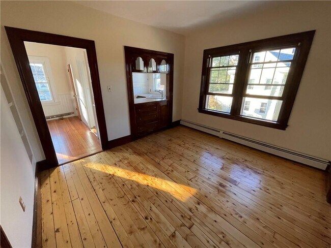 Photo - 175 Wood St Apartment