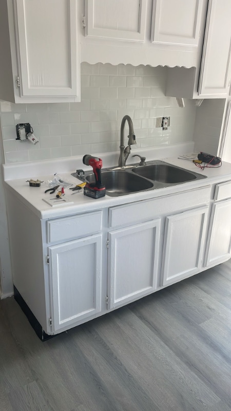 Photo - 4745 Blythin Rd