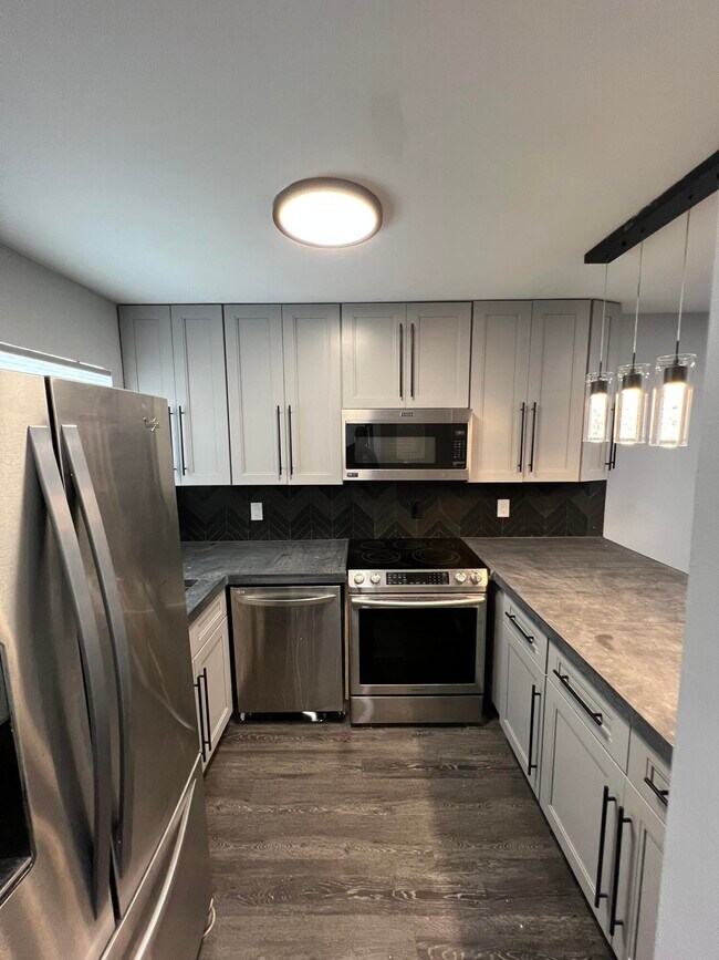 Photo - 1630 Embassy Dr Unit 306