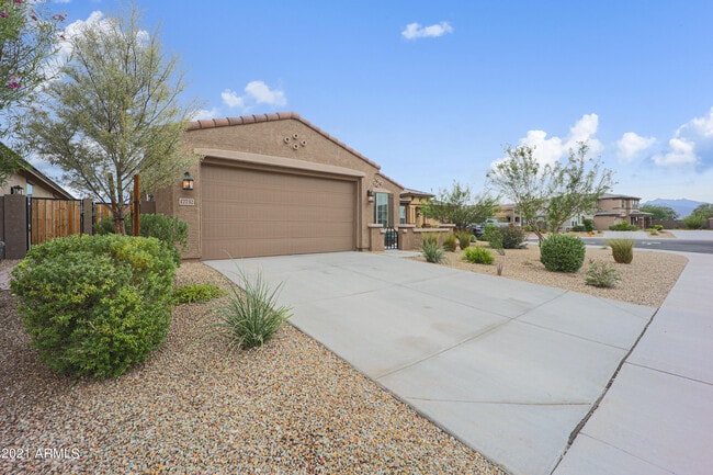 Photo - 17732 W Sandy Rd