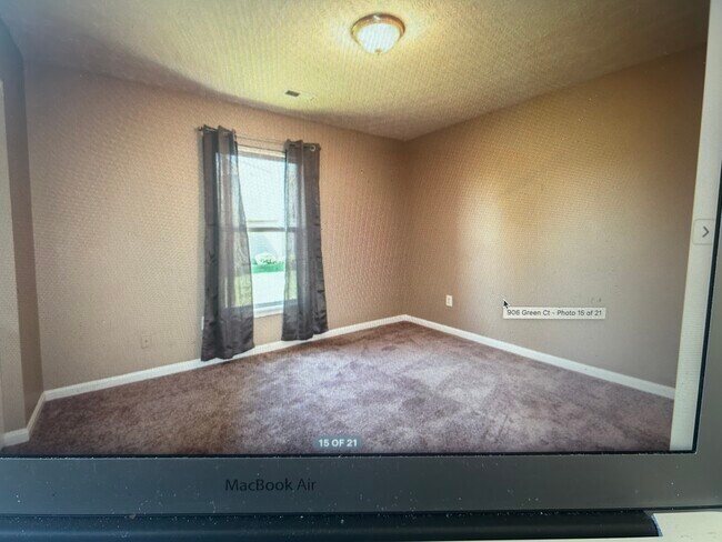 Guest bed room - 906 Green Ct