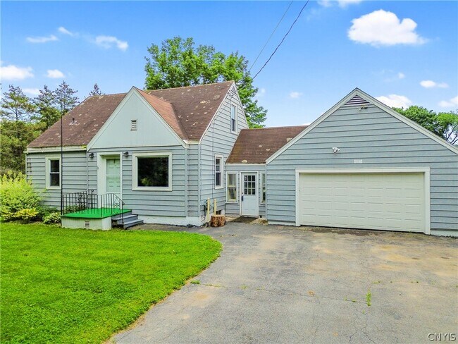 116 Richmond Rd E