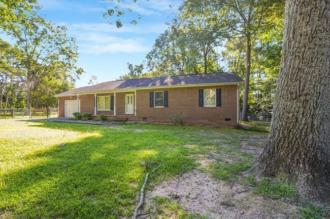 Photo - 8170 Linda Ln