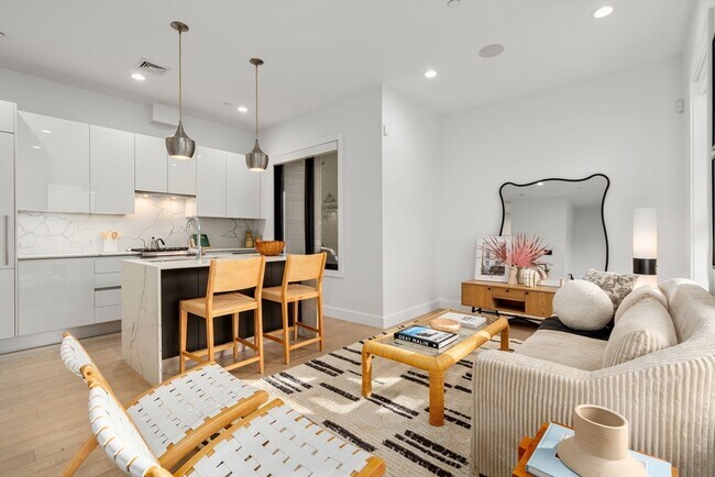 Photo - 39 A St Unit 1