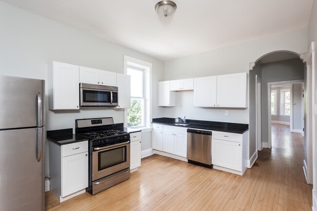 Photo - 901 N Mozart St Unit 3