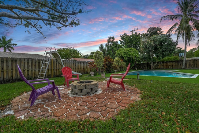 Building Photo - 5340 SW 115th Ave Rental