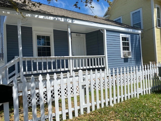 Building Photo - 1020 13th St Rental