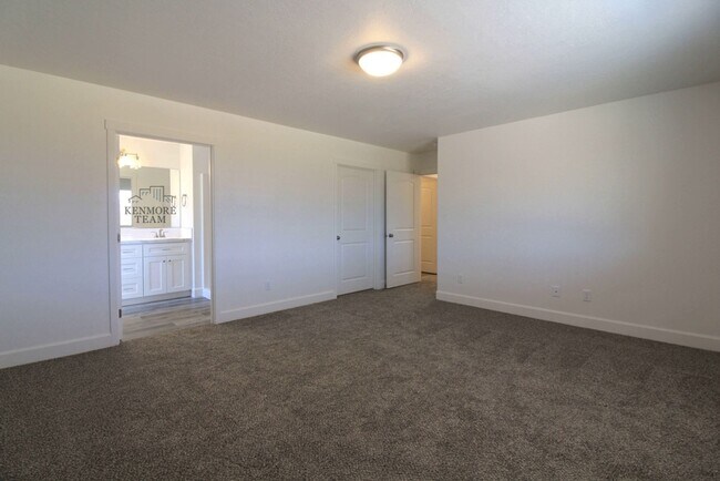 Photo - 3 Bed/2 Bath + an Office Pasco Home