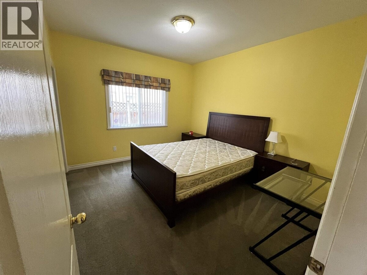 Photo - HOMESTAY STUDENTS ONLY-3671 SEMLIN DR