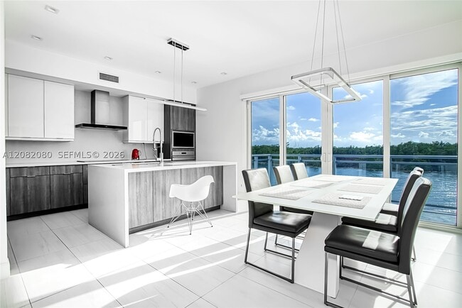 Building Photo - 6100 N Ocean Dr Unit 2N