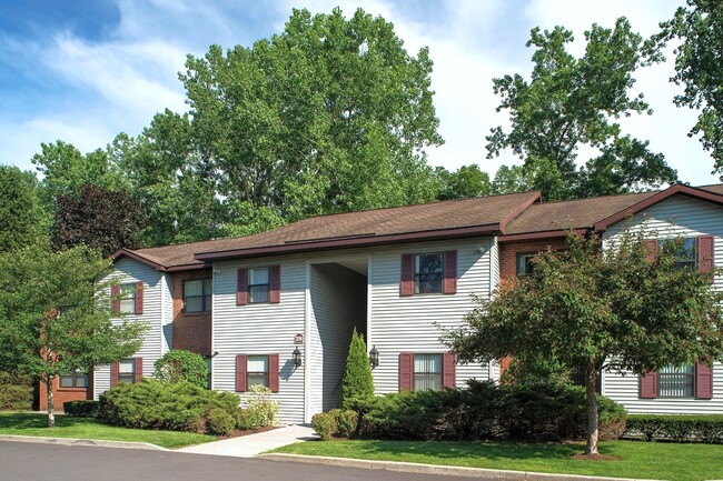 Fairwood Apartments - Fairwood Apartments