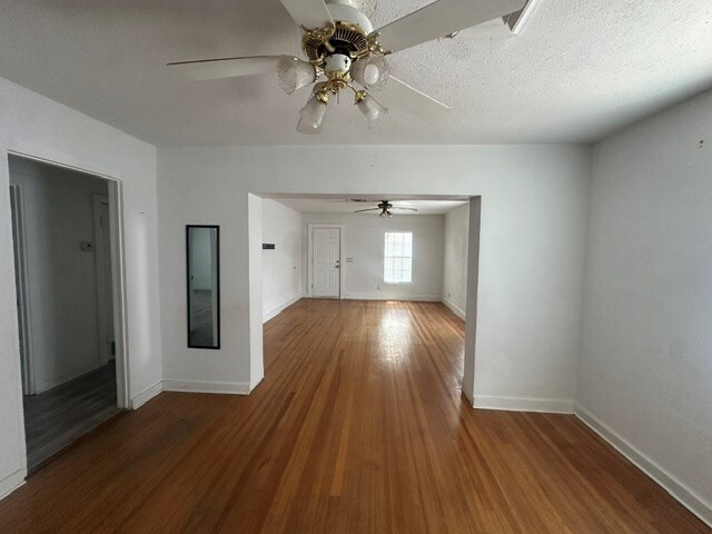 1322 N Lincoln Ave