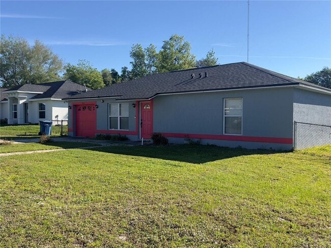 Photo - 825 Charles Ave