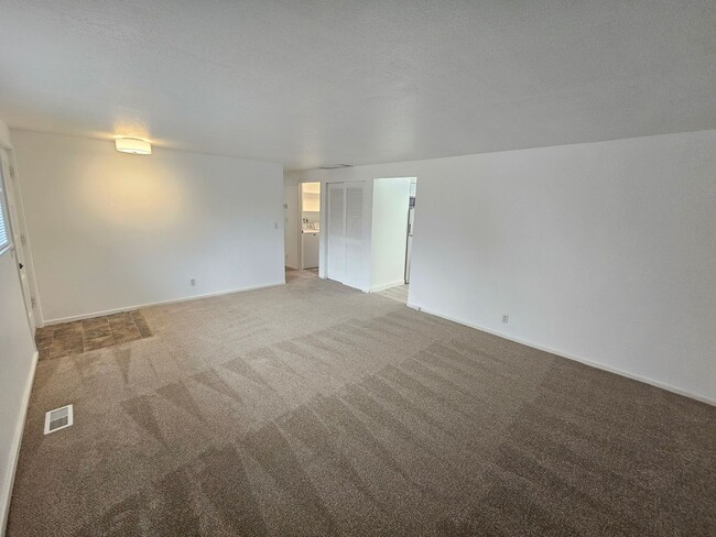 Photo - Close to Sugar House Park 2 Bd 1 Ba Basement Duplex