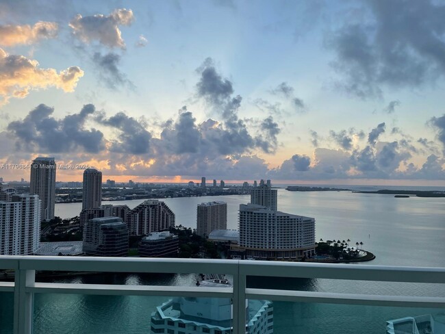 Photo - 950 Brickell Bay Dr Condo Unit 3410