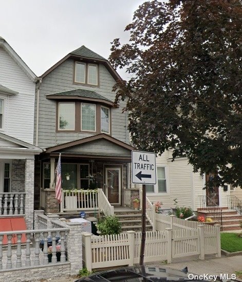 Photo - 91-20 96th St