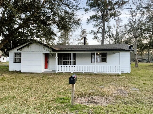 Photo - 104 Co Rd 2401