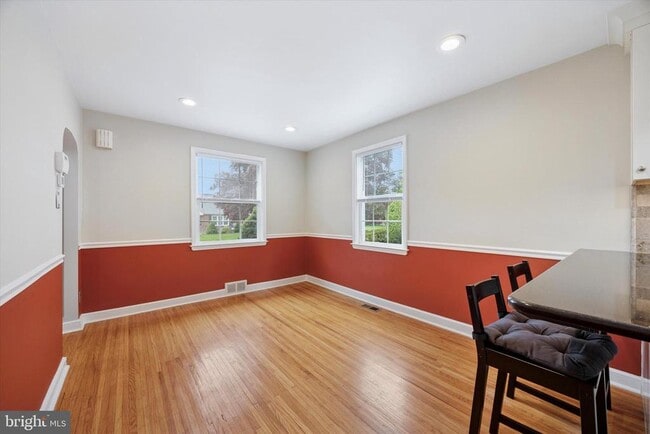 Photo - 116 Walnut Hill Ln