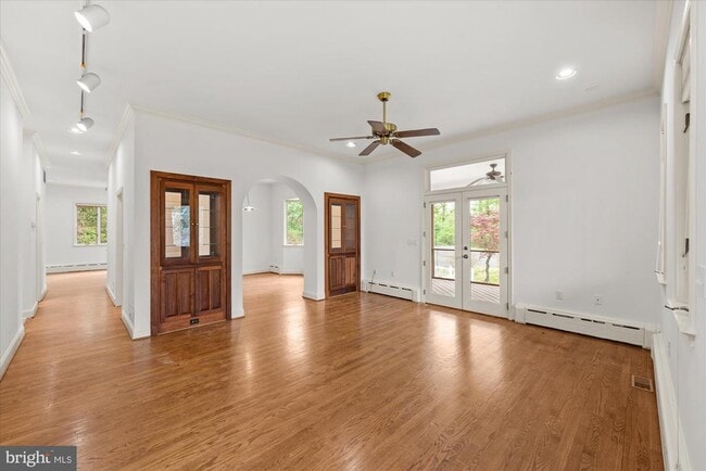 Photo - 6013 Selvyn Rd