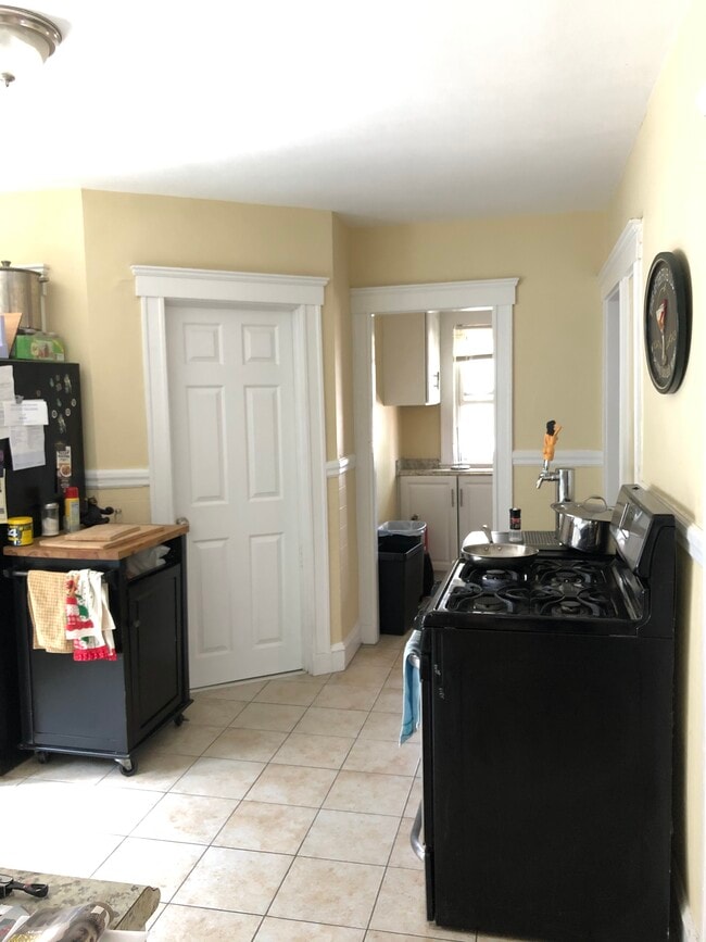 Photo - 120 Holton St Unidad 120 Holton