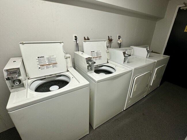 Photo - Brighton 4 Bed Available now - Only pay ha...