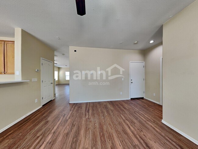 Photo - 25822 W Nancy Ln