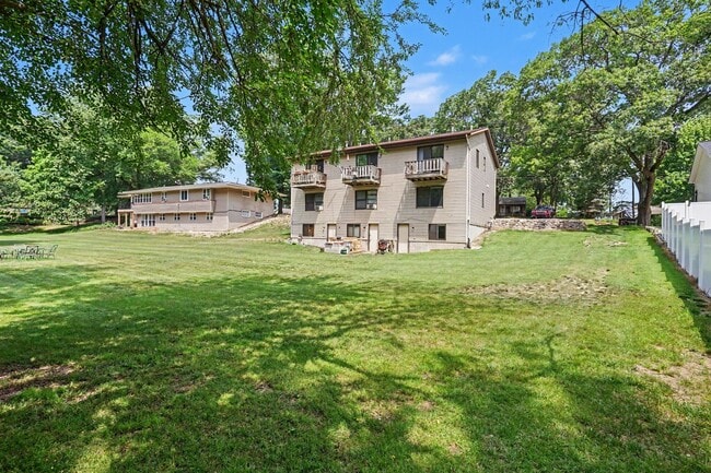 Photo - 136 Scotts Dr