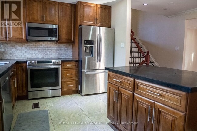 Photo - 1885 Rosefield Rd
