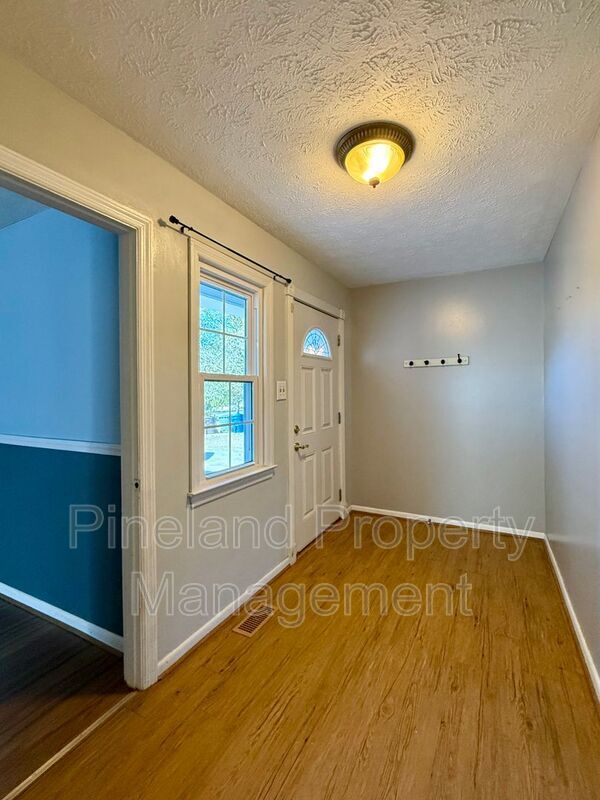 Photo - 1521 Paisley Ave