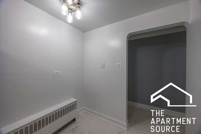Photo - 2754 W North Shore Ave Unit 2754 West North Shore Ave