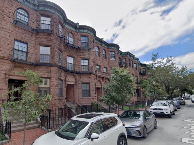 166 Saint Botolph St Unidad 4