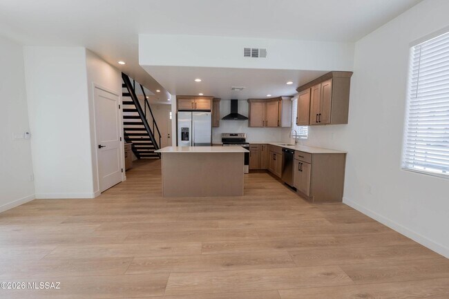 Photo - 1300 N Rook Ave