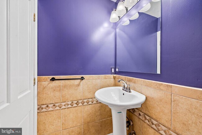 Photo - 2315 Eastern Ave