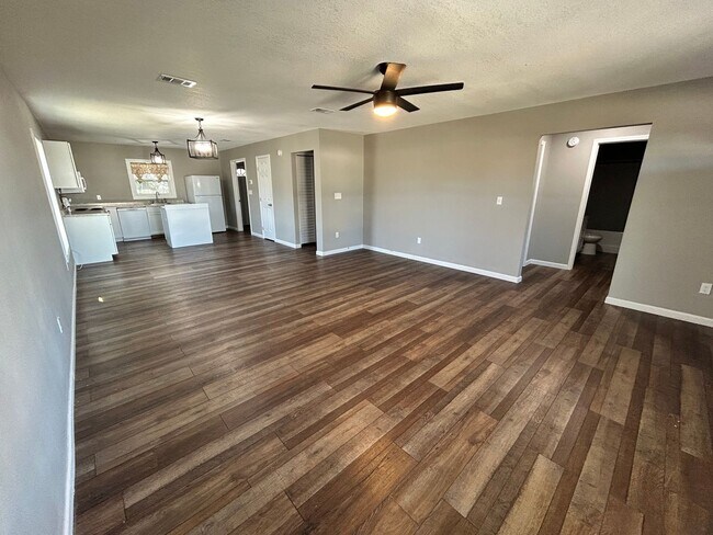 Photo - 6522 Olokee St