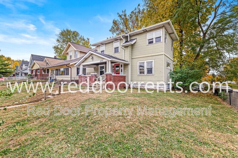 Photo - 1157 W 32nd St