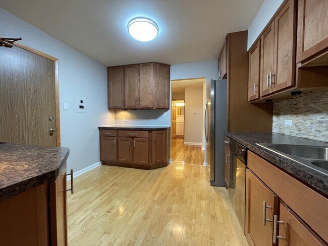 Photo - 8856 Northshore Dr Unit 2D