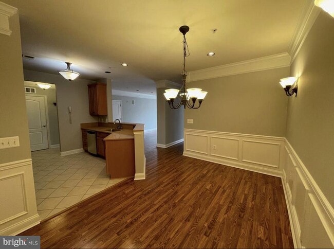 Photo - 5801 Clipper Ln Unit 205