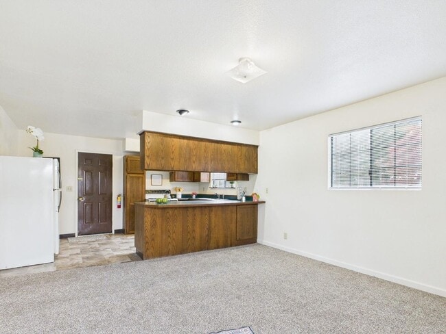 1006 Hiller Rd