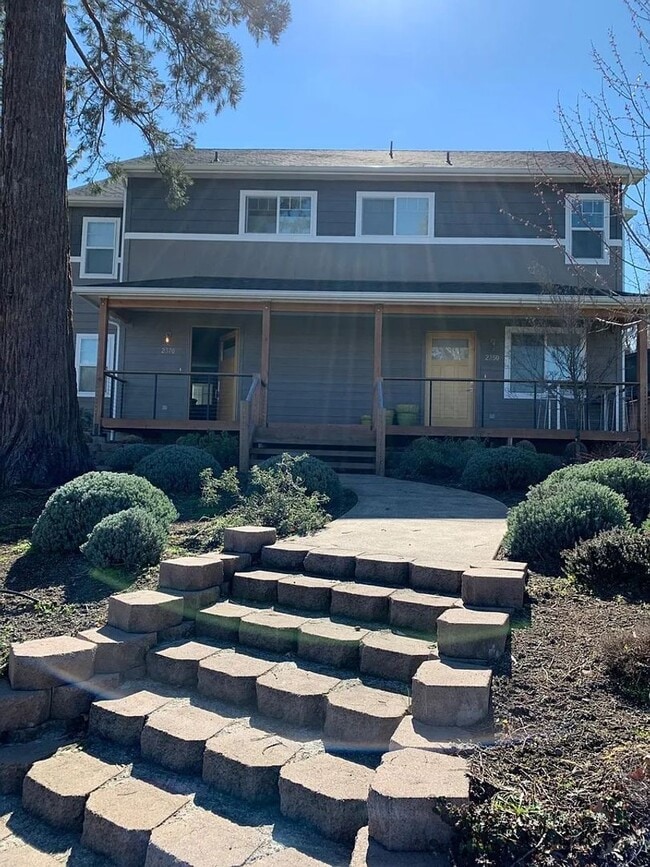 Building Photo - Two Bedroom Duplex | Available Early June
