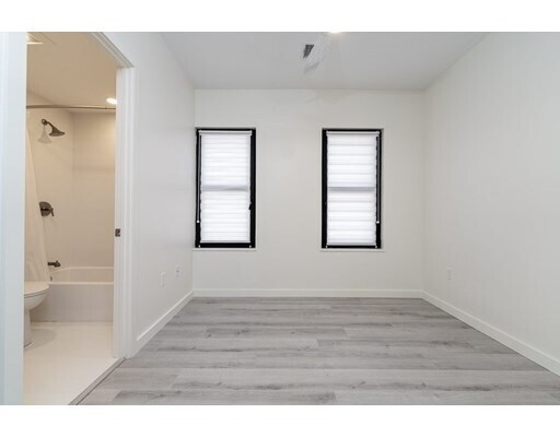 Photo - 76 Calumet St Unit 2