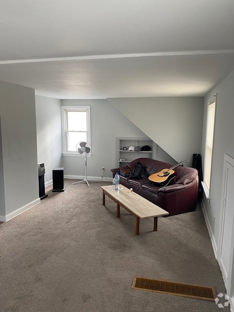 Building Photo - 820 S 114th St Unit 820A Rental