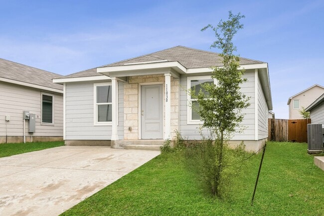 Building Photo - CHARMING 4-BEDROOM IN NEWLY CONSTRUCTED VALLE SOL