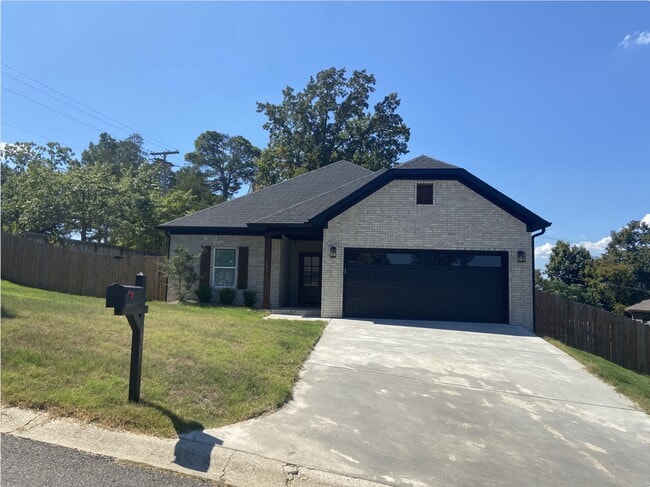 Photo - 101 Shale Creek Trail