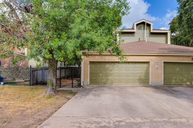 Building Photo - 8318 Greenslope Dr Rental