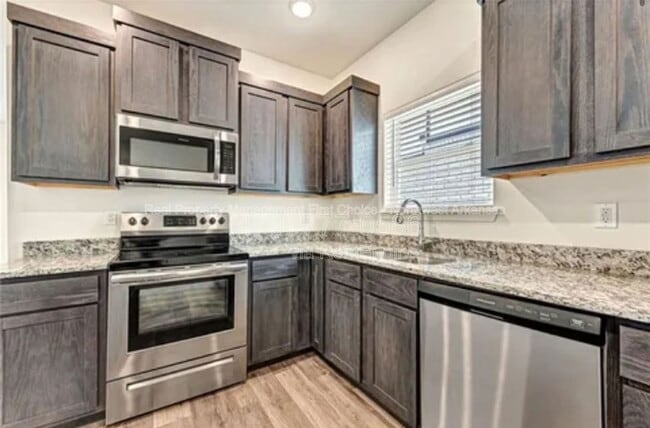 Photo - 820 S Benchmark Ln Unit 2