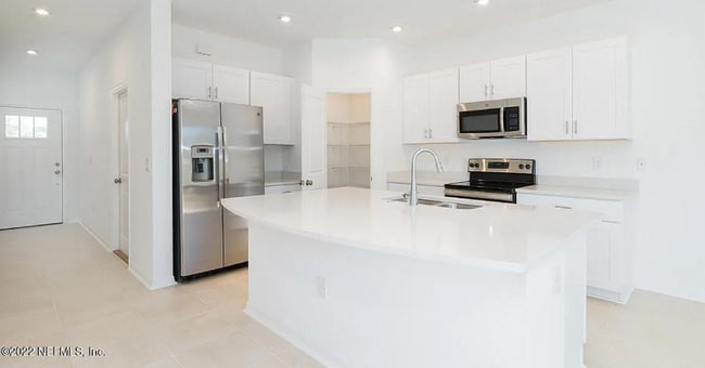 Photo - 376 Annies Pl