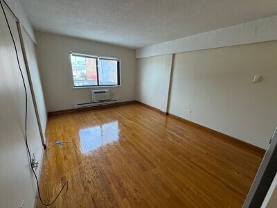 Photo - 1114 Commonwealth Ave