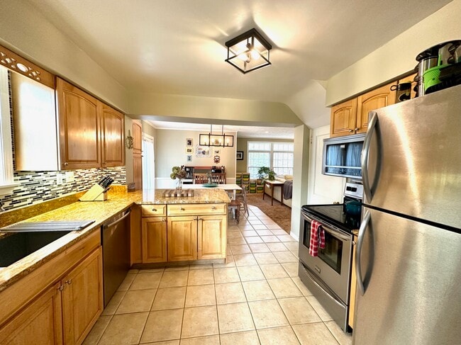 Photo - 122 Lee Rd
